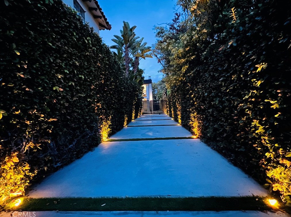 411 26th St, Santa Monica CA  90402-3105 exterior