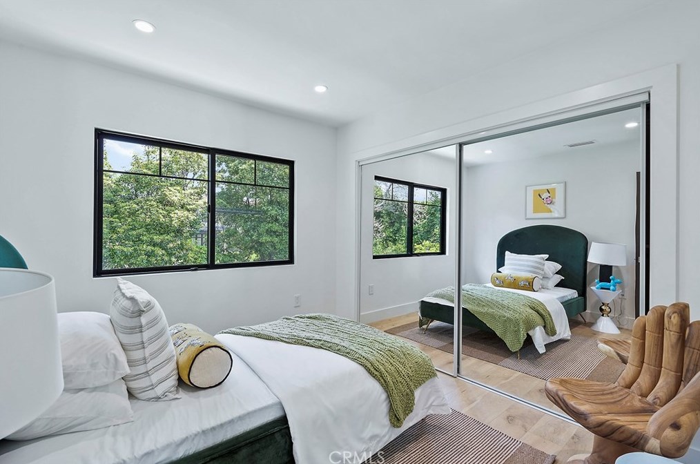 411 26th St, Santa Monica CA  90402-3105 exterior