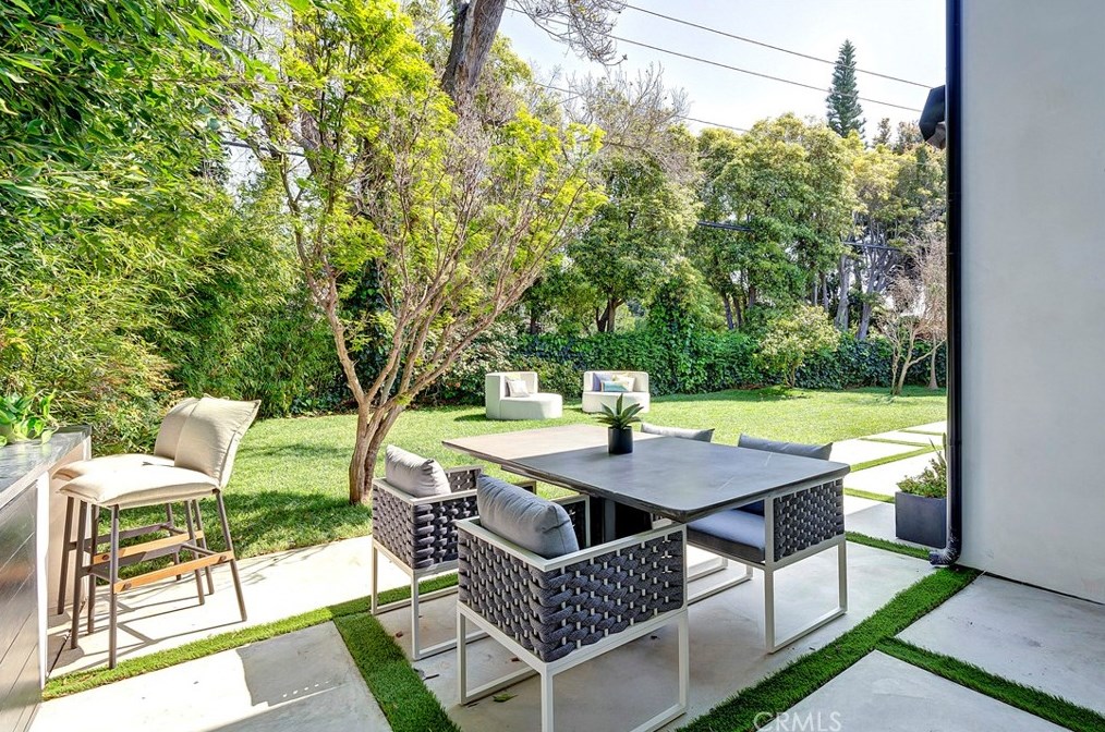 411 26th St, Santa Monica CA  90402-3105 exterior