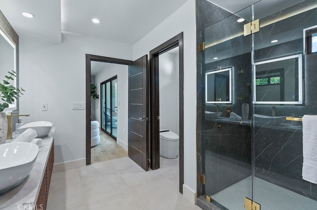 411 26th St, Santa Monica CA  90402-3105 exterior