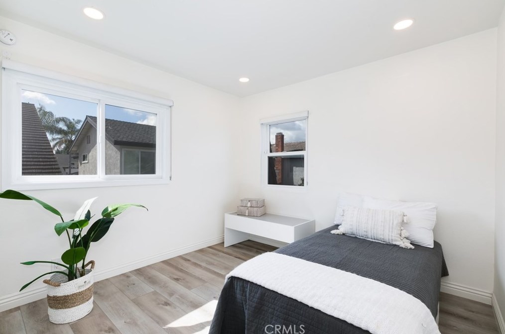 17 Whitney, Irvine CA  92620-3386 exterior