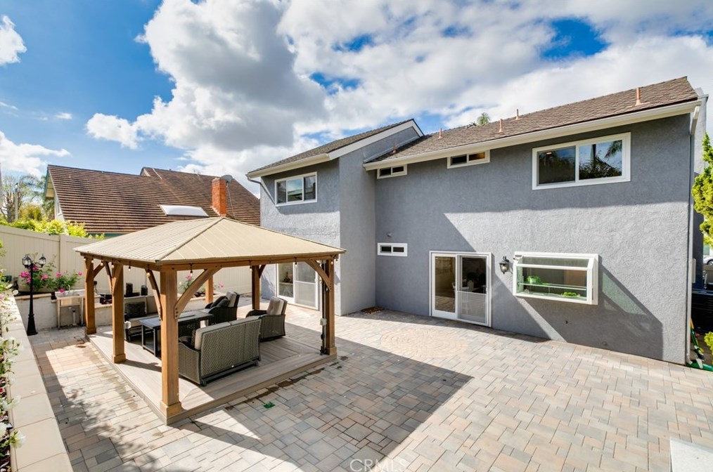 17 Whitney, Irvine CA  92620-3386 exterior