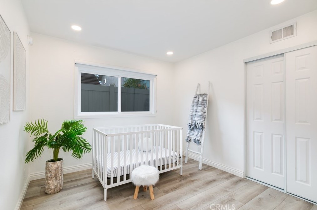 17 Whitney, Irvine CA  92620-3386 exterior