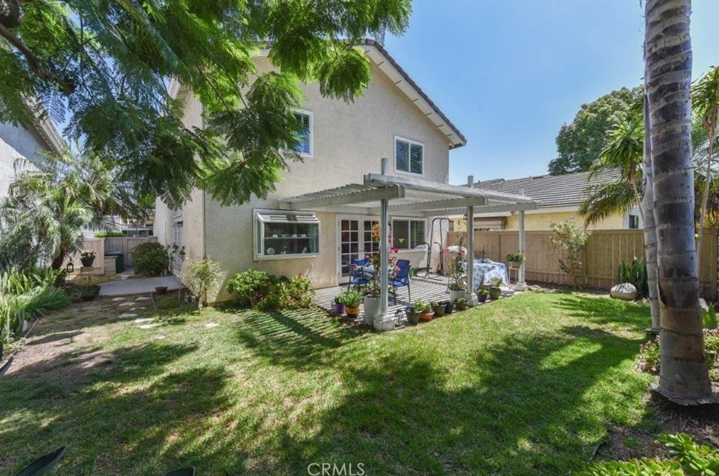 16 Silkberry, Irvine CA  92614-7480 exterior