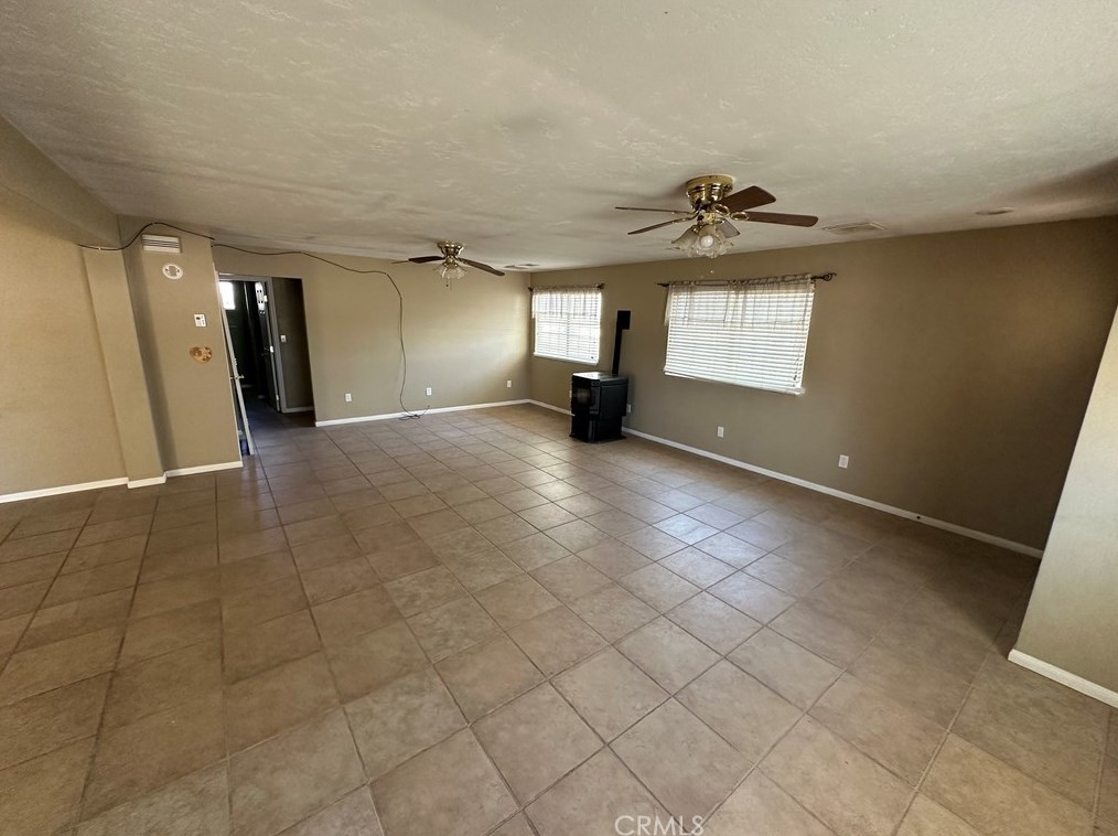 12636 Lincoln Rd, Lucerne Valley CA  92356-7361 exterior