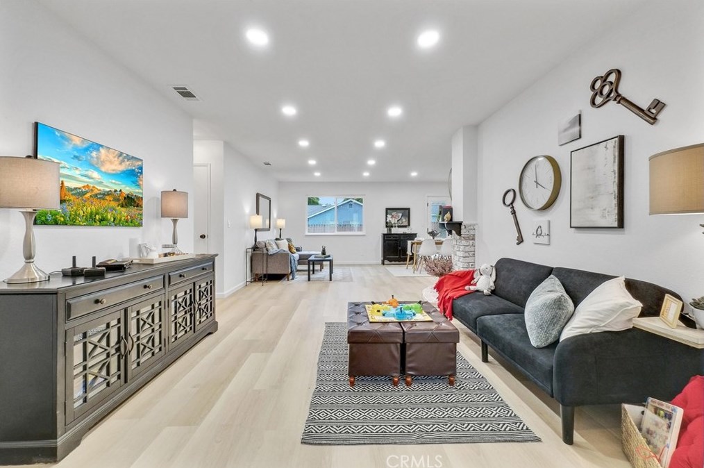 1985 Mountain Ave, Pomona CA  91767-3435 exterior