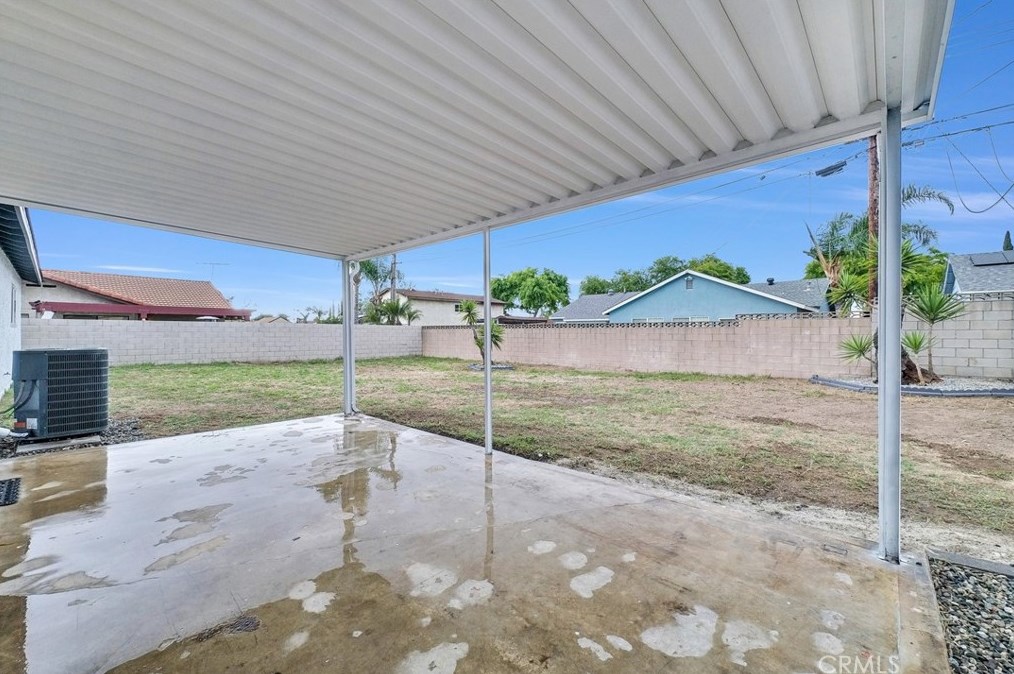 1985 Mountain Ave, Pomona CA  91767-3435 exterior