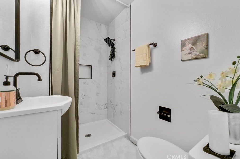 1985 Mountain Ave, Pomona CA  91767-3435 exterior