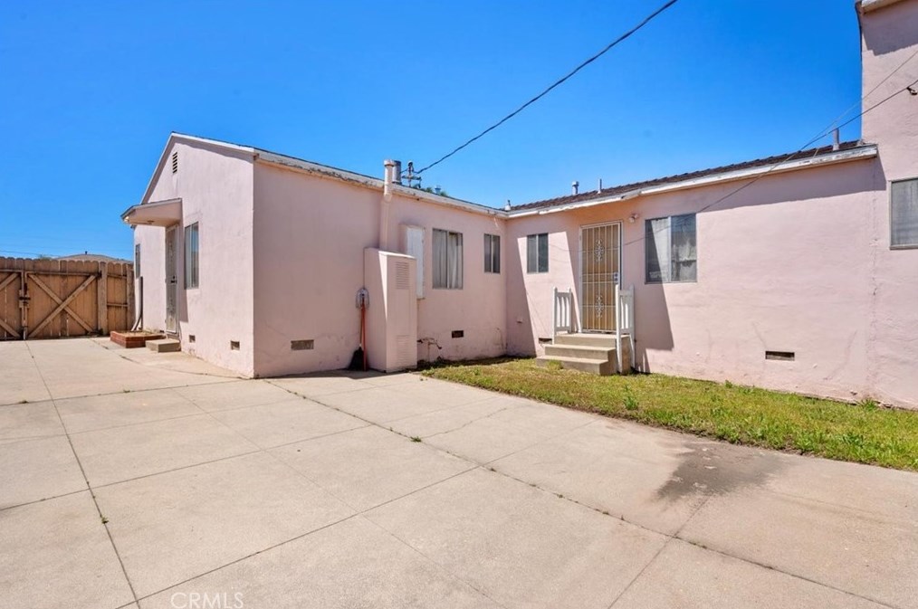 8112 Airlane Ave, Los Angeles CA  90045-3015 exterior