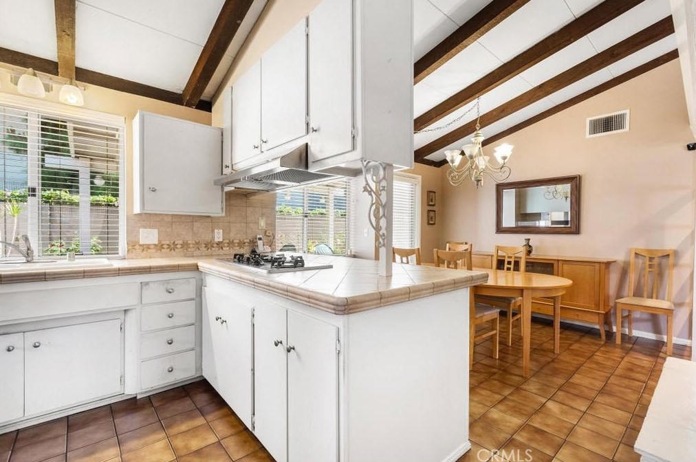 2347 Coronet Ave, Anaheim CA  92801-1534 exterior