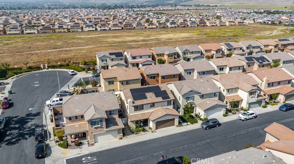 1408 Silverberry Ln, Beaumont CA  92223-1437 exterior