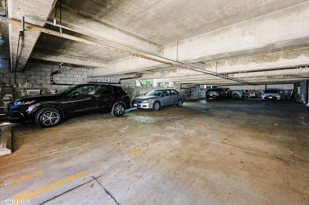 10929 Missouri Ave, Los Angeles CA  90025-5525 exterior