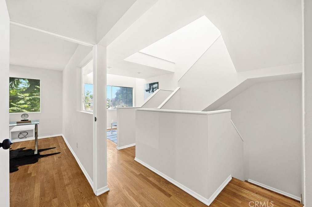 10929 Missouri Ave, Los Angeles CA  90025-5525 exterior