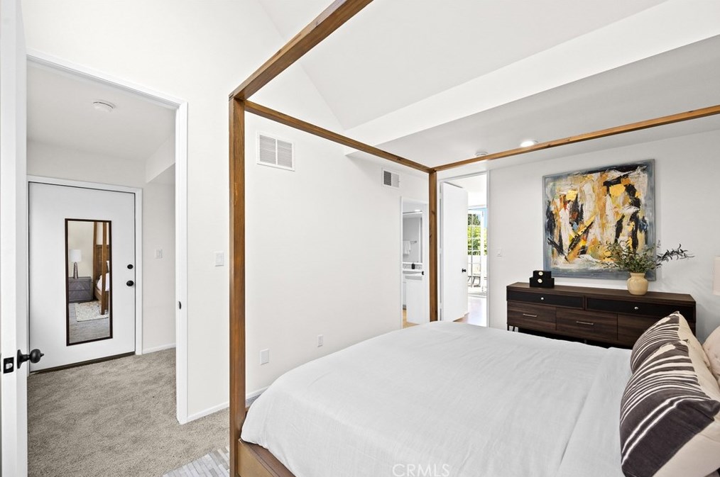 10929 Missouri Ave, Los Angeles CA  90025-5525 exterior