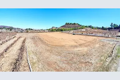 38680 Avenida De Felicidad, Murrieta, CA 92562 - Photo 5