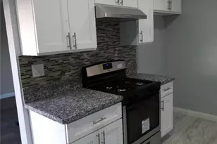 121 S Oxford Ave, Los Angeles, CA 90004 - Photo 3