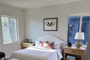 127 S Oxford Ave, Los Angeles, CA 90004 - Photo 3