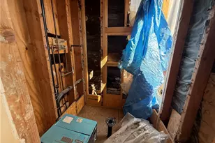 1532 N Ontario St, Burbank, CA 91505 - Photo 37