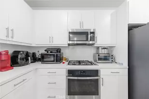 16584 Poppy Seed Ln, Fontana, CA 92336 - Photo 7