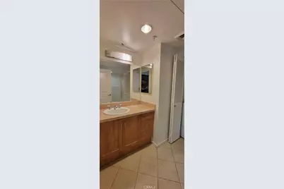 267 S San Pedro Street, Los Angeles, CA 90012 - Photo 5