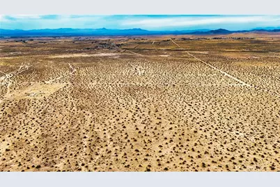 777 Valley Wells Road, Hinkley, CA 92347 - Photo 47