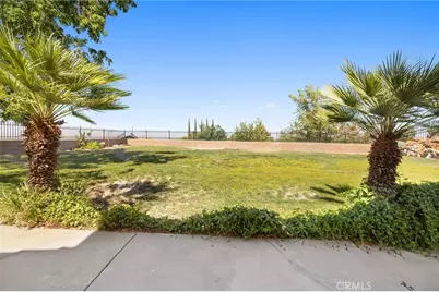40420 Valiente Drive, Palmdale, CA 93551 - Photo 31
