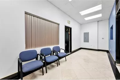 550 S Glendora Avenue #202, West Covina, CA 91790 - Photo 5