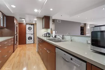 10660 Wilshire Boulevard #609, Los Angeles, CA 90024 - Photo 11