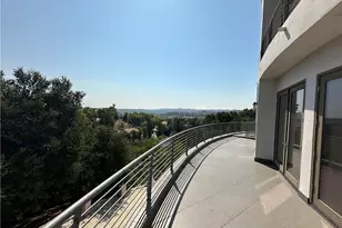 5077 Schumacher Rd, Calabasas, CA 91302 - Photo 3