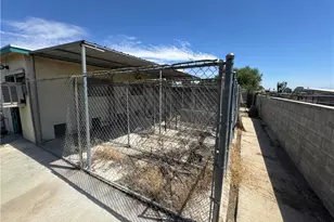 758 S Acacia Ave, Rialto, CA 92376 - Photo 37