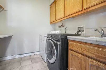 12771 Elm Street, Oak Hills, CA 92344 - Photo 37