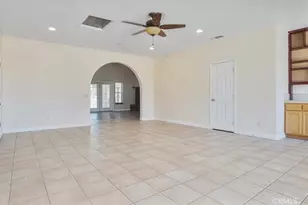 12771 Elm St, Oak Hills, CA 92344 - Photo 19