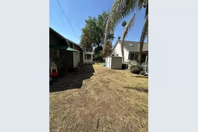 1034 Locust Street, Pasadena, CA 91106 - Photo 15