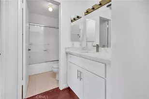 525 N Sycamore Ave, Los Angeles, CA 90036 - Photo 17