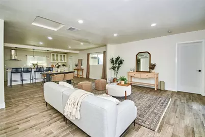 512 S Barranca Street, West Covina, CA 91791 - Photo 29