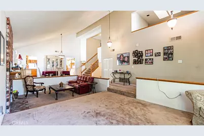 24220 Mentry Drive, Newhall, CA 91321 - Photo 11