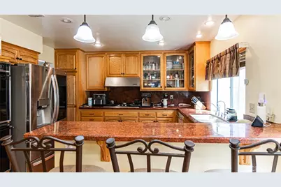 24220 Mentry Drive, Newhall, CA 91321 - Photo 5