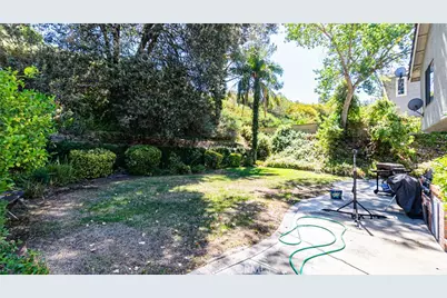 24220 Mentry Drive, Newhall, CA 91321 - Photo 39