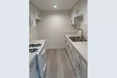 2942 W Floyd Avenue, Anaheim, CA 92804 - Photo 7