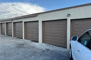 242 W Jackson St, Rialto, CA 92376 - Photo 5