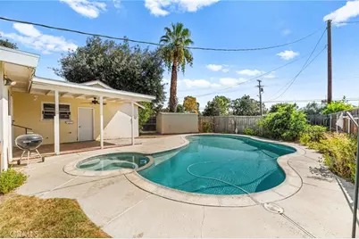 6985 Malibu Drive, Riverside, CA 92504 - Photo 33