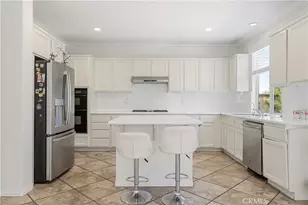 25418 Singleleaf St, Corona, CA 92883 - Photo 9