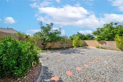 15841 Snowy Peak Lane, Fontana, CA 92336 - Photo 49