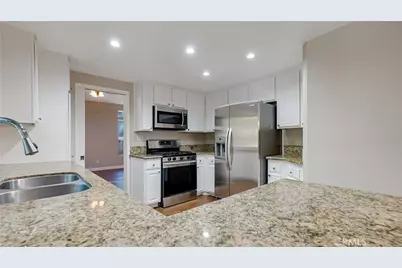 39270 Corte Pluma, Murrieta, CA 92563 - Photo 21