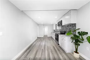 719 W Century, Los Angeles, CA 90044 - Photo 7