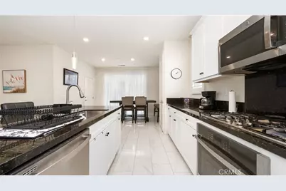 16763 Stags Leap Lane, Fontana, CA 92336 - Photo 17