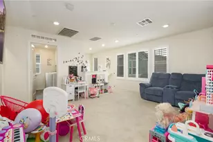 16763 Stag's Leap Ln, Fontana, CA 92336 - Photo 25