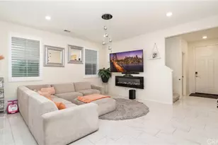 16763 Stag's Leap Ln, Fontana, CA 92336 - Photo 5