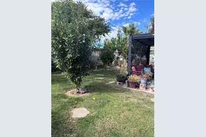 114 S Encina, Rialto, CA 92376 - Photo 21