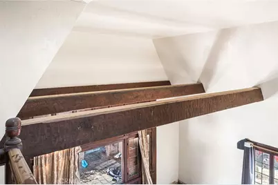 2000 N New Hampshire, Los Angeles, CA 90027 - Photo 25